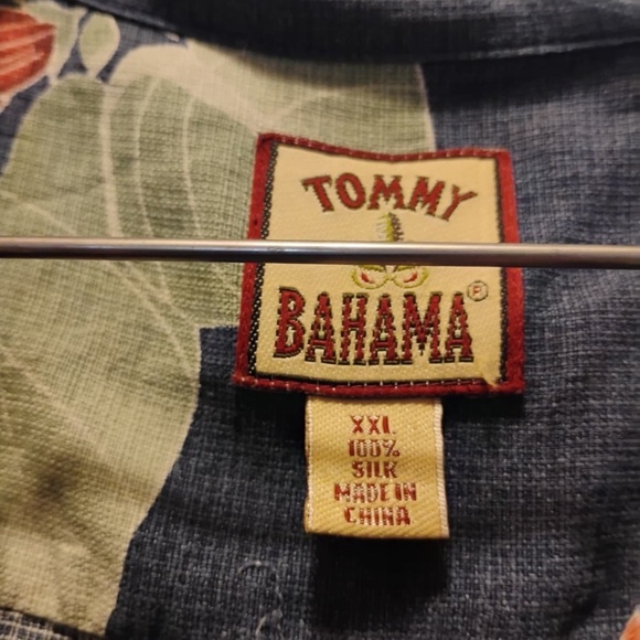 Vintage Tommy Bahama 100% Silk Hawaiian Floral Button Down Shirt Size XXL - Picture 3 of 6